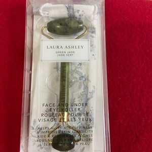 Laura Ashley green jade‎ eyes and face roller